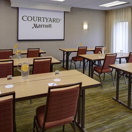 Courtyard By Marriott Indianapolis Airport Hotel Ngoại thất bức ảnh