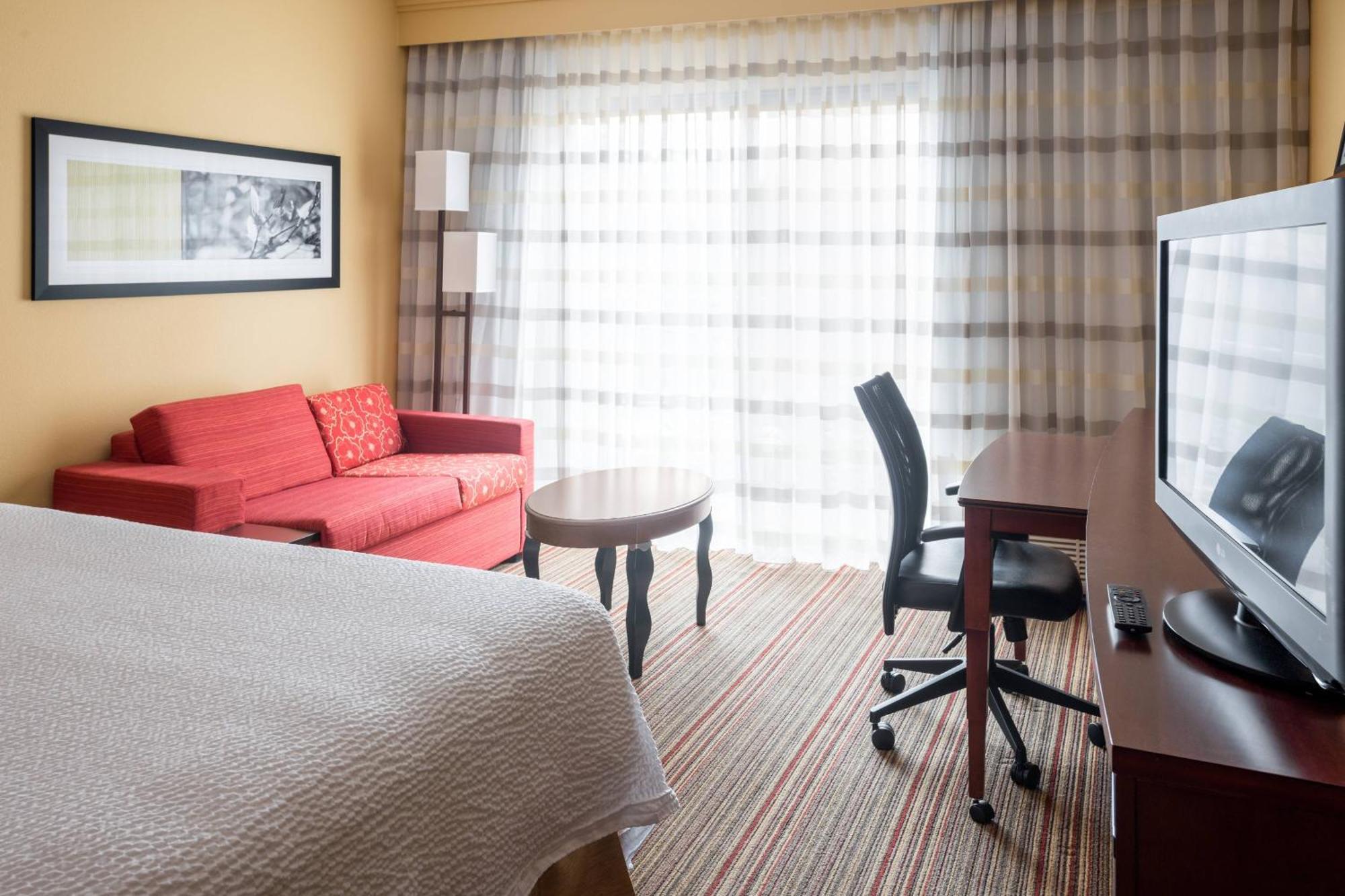 Courtyard By Marriott Indianapolis Airport Hotel Ngoại thất bức ảnh