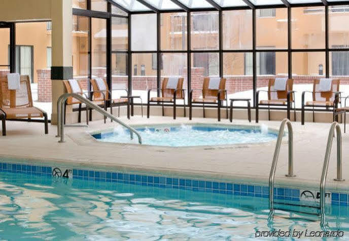 Courtyard By Marriott Indianapolis Airport Hotel Ngoại thất bức ảnh